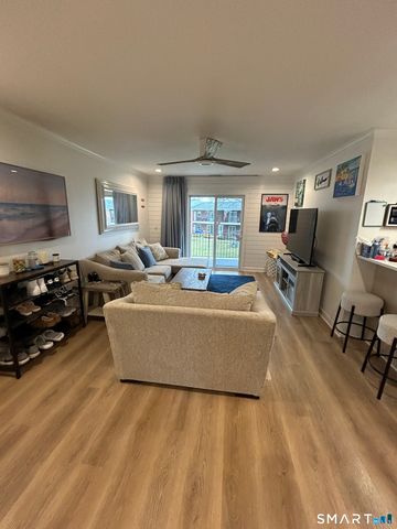 53 East Broadway D, Milford, CT 06460