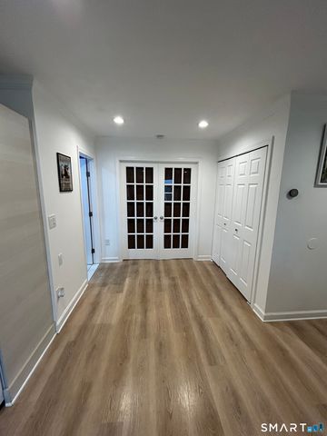 53 East Broadway D, Milford, CT 06460