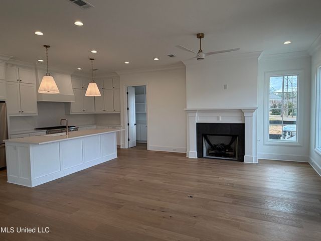 105 Commonwealth Drive, Madison, MS 39110