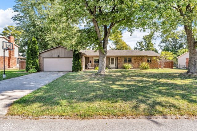 29 Robinwood Drive, Brownsburg, IN 46112