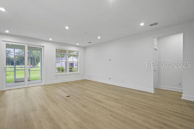 171 Carolina Oaks Ave, Bluffton, SC 29909