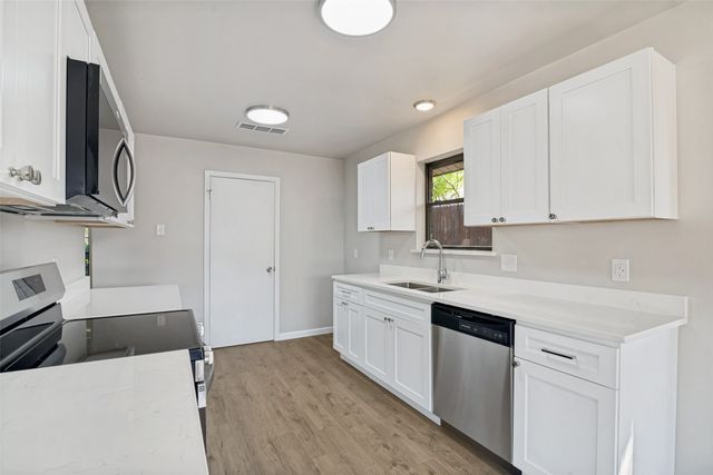 1812 Baylor Drive, Richardson, TX 75081