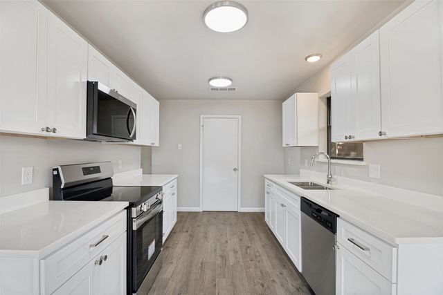 1812 Baylor Drive, Richardson, TX 75081