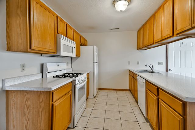 13000 PRIMROSE Place D, Poplar Grove, IL 61065