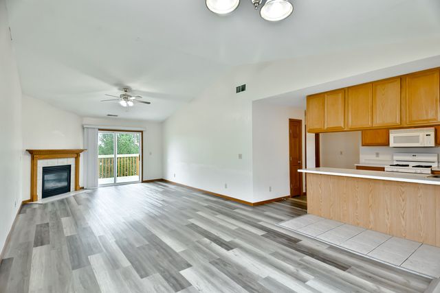 13000 PRIMROSE Place D, Poplar Grove, IL 61065