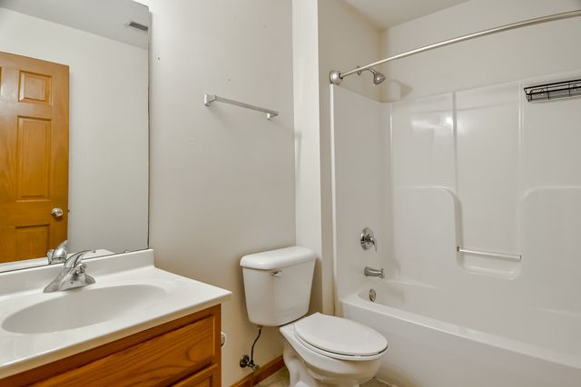 13000 PRIMROSE Place D, Poplar Grove, IL 61065