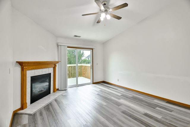 13000 PRIMROSE Place D, Poplar Grove, IL 61065