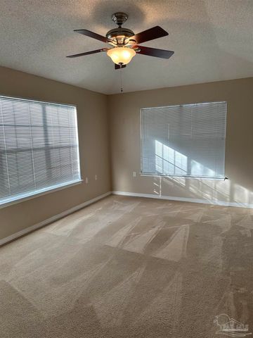 132 Wildflower Ln, Pensacola, FL 32514