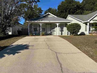 132 Wildflower Ln, Pensacola, FL 32514