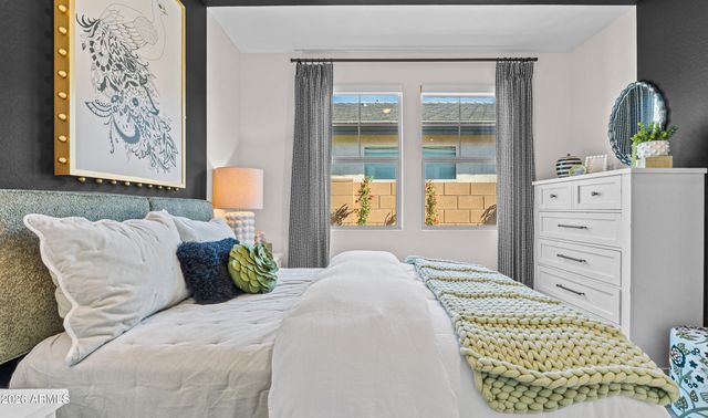 7933 N 77th Drive, Glendale, AZ 85303