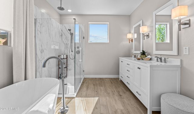 7933 N 77th Drive, Glendale, AZ 85303