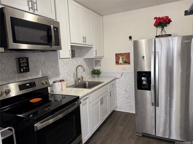 1415 Victoria Street 201, Honolulu, HI 96822