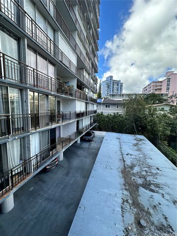 1415 Victoria Street 201, Honolulu, HI 96822