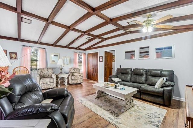 580 Gamaliel Rd, Red Boiling Springs, TN 37150