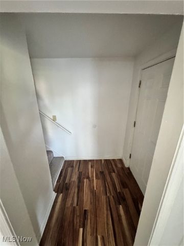 5696 Columbia Drive, Bedford Heights, OH 44146