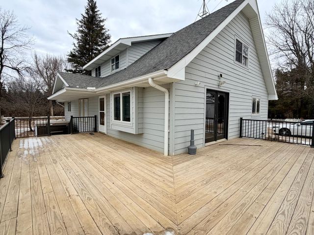 28308 Oliver Avenue, Worthington, MN 56187