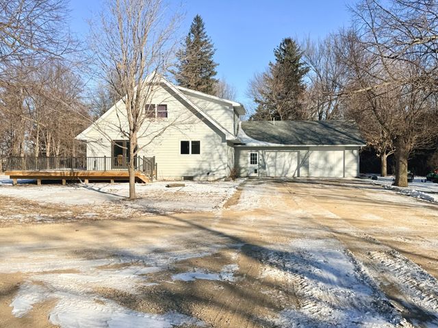 28308 Oliver Avenue, Worthington, MN 56187