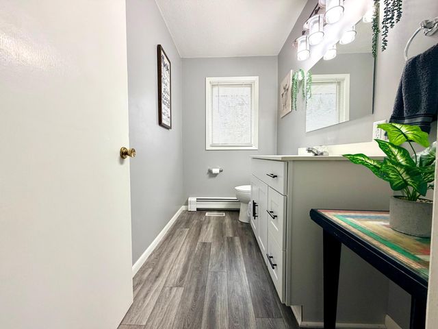 28308 Oliver Avenue, Worthington, MN 56187