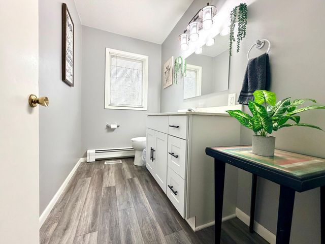 28308 Oliver Avenue, Worthington, MN 56187