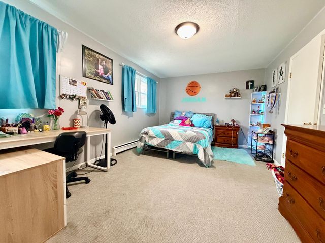 28308 Oliver Avenue, Worthington, MN 56187