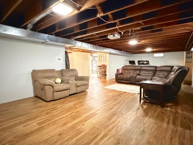 28308 Oliver Avenue, Worthington, MN 56187