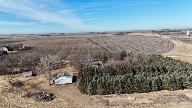 28308 Oliver Avenue, Worthington, MN 56187