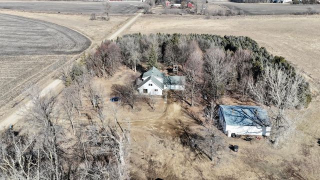 28308 Oliver Avenue, Worthington, MN 56187