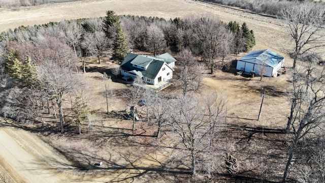 28308 Oliver Avenue, Worthington, MN 56187