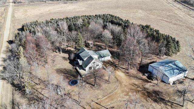 28308 Oliver Avenue, Worthington, MN 56187