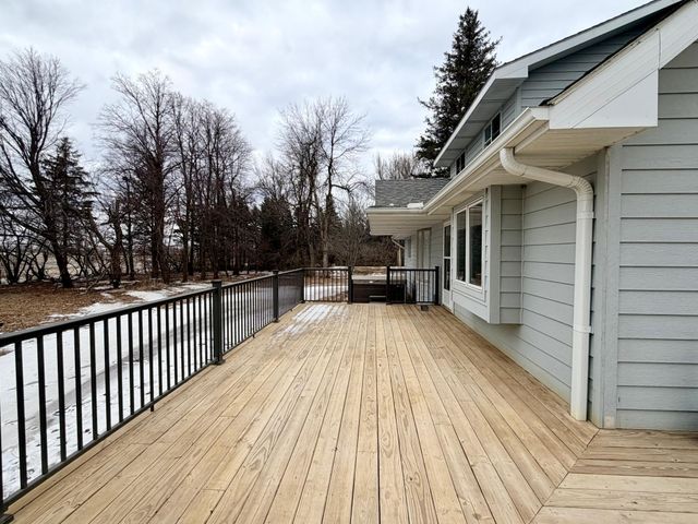 28308 Oliver Avenue, Worthington, MN 56187