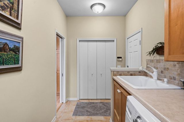 10123 Waterfront Drive, Woodbury, MN 55129