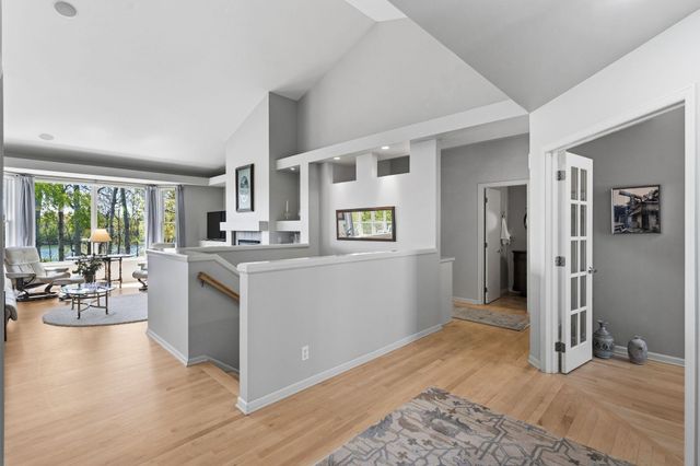 10123 Waterfront Drive, Woodbury, MN 55129