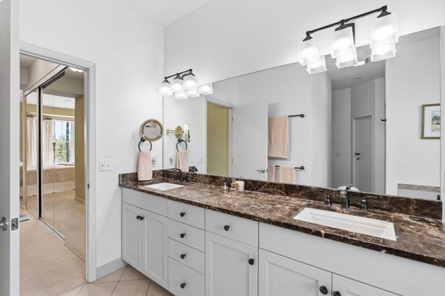 10123 Waterfront Drive, Woodbury, MN 55129