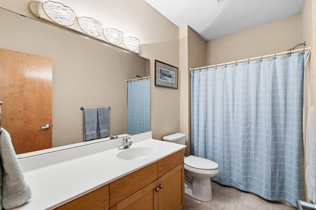 10123 Waterfront Drive, Woodbury, MN 55129