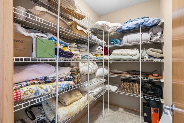 10123 Waterfront Drive, Woodbury, MN 55129