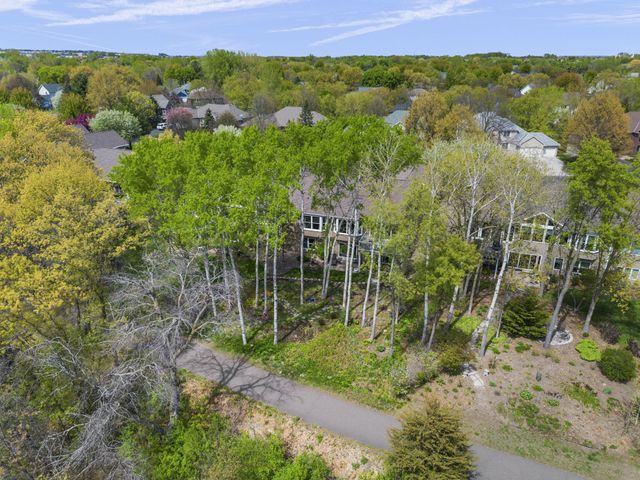 10123 Waterfront Drive, Woodbury, MN 55129