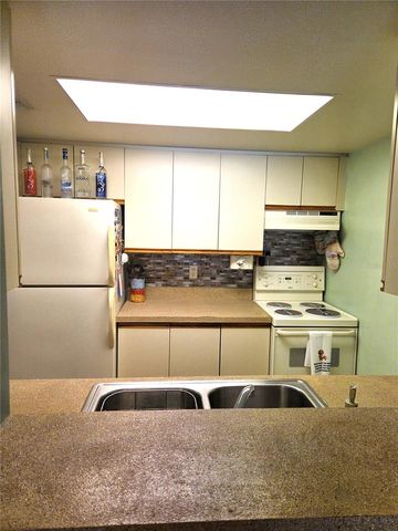 503 ALBEE FARM ROAD B15, Venice, FL 34285