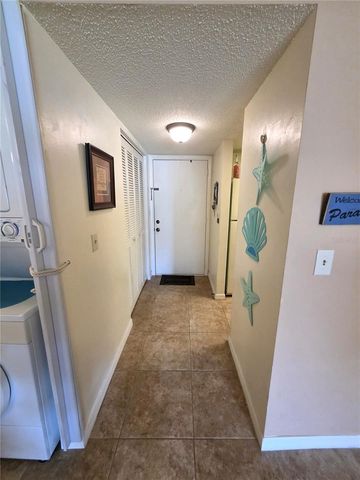 503 ALBEE FARM ROAD B15, Venice, FL 34285