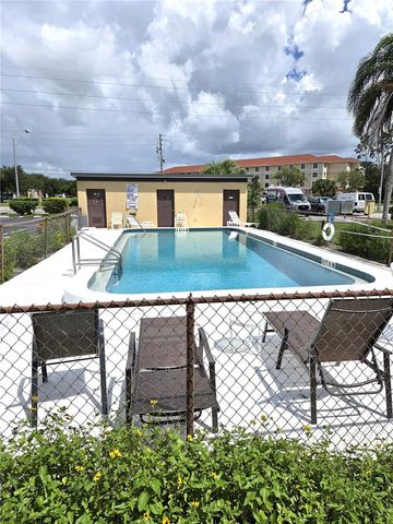 503 ALBEE FARM ROAD B15, Venice, FL 34285