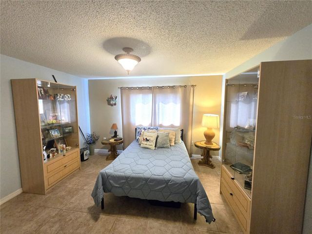 503 ALBEE FARM ROAD B15, Venice, FL 34285