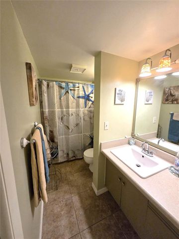 503 ALBEE FARM ROAD B15, Venice, FL 34285