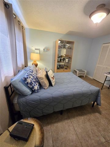 503 ALBEE FARM ROAD B15, Venice, FL 34285