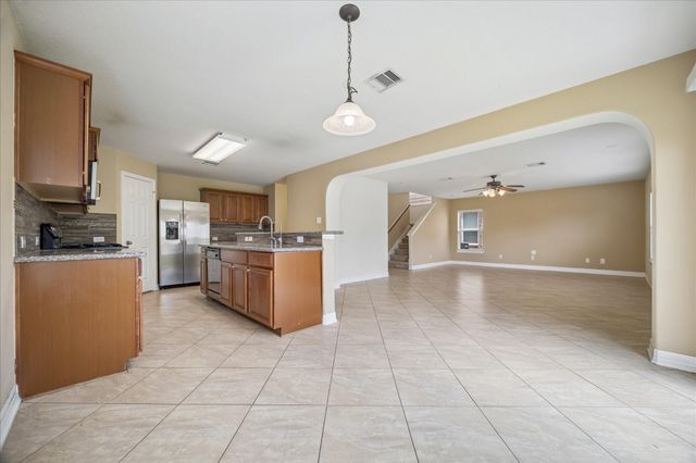10108 Hidden Creek Falls Ln, Brookshire, TX 77423