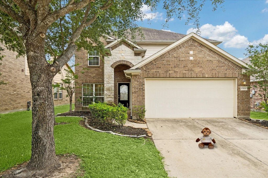 10108 Hidden Creek Falls Ln, Brookshire, TX 77423