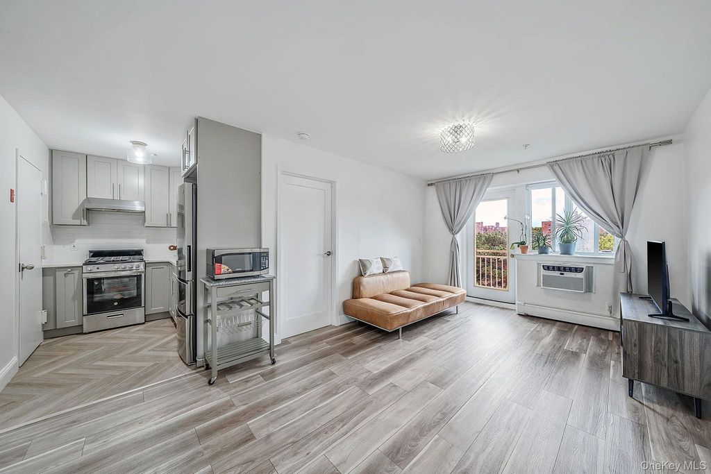 14024 31st Drive 4C, Flushing, NY 11354 — photo 2