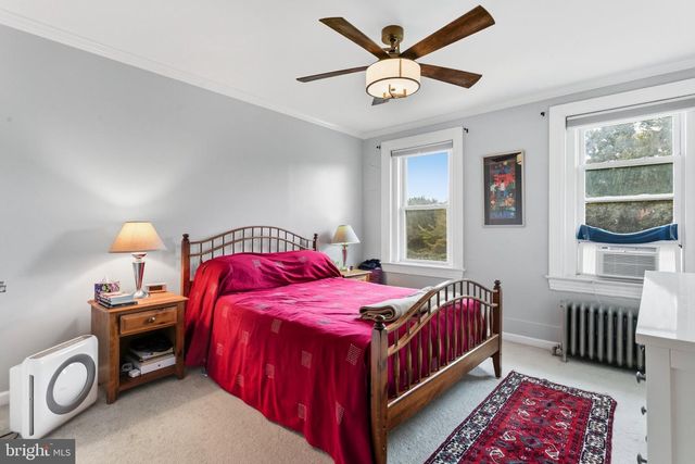 646 D ST NE, Washington, DC 20002