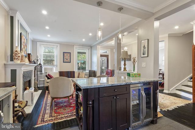 646 D ST NE, Washington, DC 20002