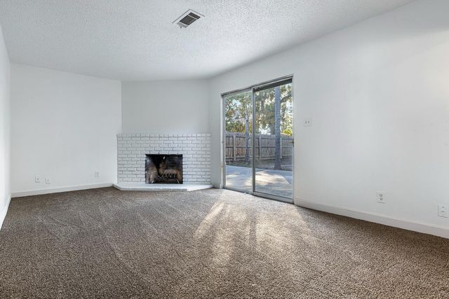 4315 N Pleasant Avenue, Fresno, CA 93705