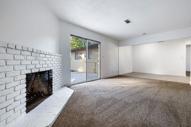 4315 N Pleasant Avenue, Fresno, CA 93705