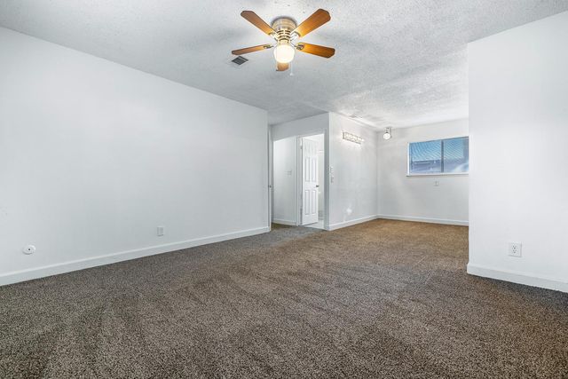 4315 N Pleasant Avenue, Fresno, CA 93705